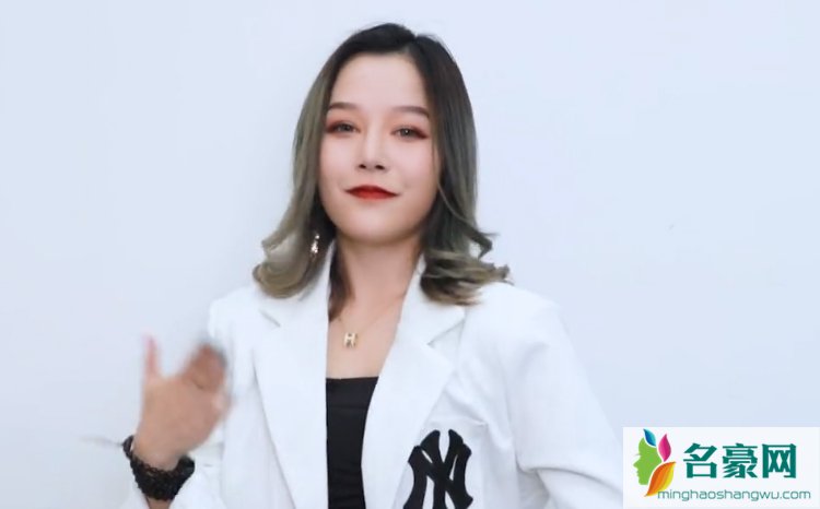 君夫人呀