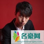 华亮Henry个人资料在哪里直播 主播华亮Henry怎么走红的现在怎么样