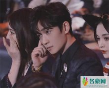 王栎鑫调侃朱一龙 被好兄弟苏醒吐槽过气十八线无耻蹭热搜