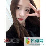 《我独自恋爱中》EXID成员HaNi 撒娇撅嘴引男嘉宾欢呼