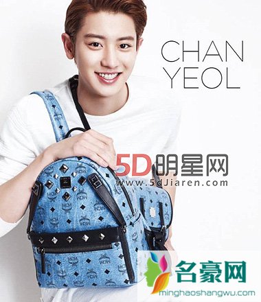 韩超人气男团EXO拍情人节画报 展现可爱纯净与调皮