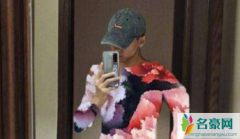 李现给腹肌打码 李现好身材遮遮掩掩粉丝喊话快秀出来
