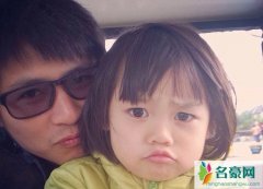 韩寒为什么叫国民岳父 韩寒女儿可爱照片曝光令无数网友喜爱