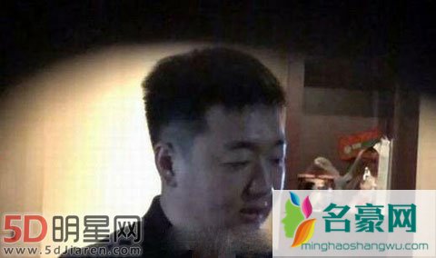 黄奕受伤获男友悉心照料 黄毅清讽刺黄奕新男友比姜凯还丑