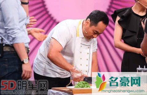 杨幂爸爸上节目遇体育偶像庄泳 不仅爆料杨幂连女婿刘恺威也不放过