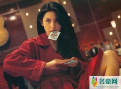 邱淑贞女儿走秀 邱淑贞女儿秀场现身身材气质不输超模