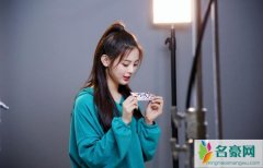 杨超越还是不是处 杨超越直播绝对不是处是怎么回事