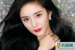 杨幂秘密看小糯米 大幂幂全副武装看女儿被吐槽