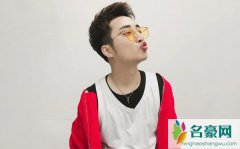 表面兄弟子龙个人资料最新消息 网红表面兄弟子龙在哪里播真名叫什么怎么火的