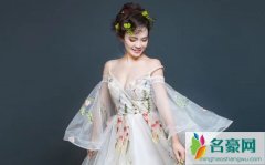 李艺菲个人资料最新消息 网红李艺菲在哪里播真名叫什么怎么火的