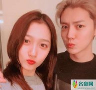 鹿晗邓超打篮球 嬉皮笑脸晒合照网友发现角落竟隐藏神秘女人