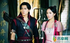 杨幂李易峰现在关系 杨幂出轨李易峰到美国打胎是真的吗