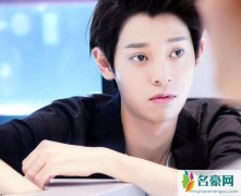 郑俊英拘留所看漫画 郑俊英拘留所潇洒快活引发韩国民众不满