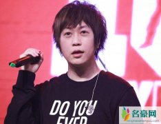阿信骗粉丝有孩子 愚人节捉弄粉丝还是隐晦公布已婚生子内幕