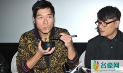 许志安车厢事件 许志安事件视频曝光两人干事都没遮掩
