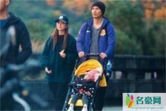 周渝民一家三口首度同框 推着baby现身动物园