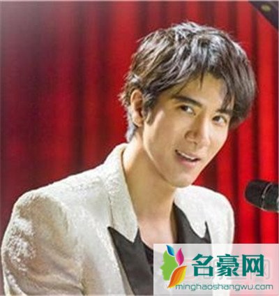 王力宏现在怎么不火了 有人说他是江郎才尽,我偏说他是厚积薄发