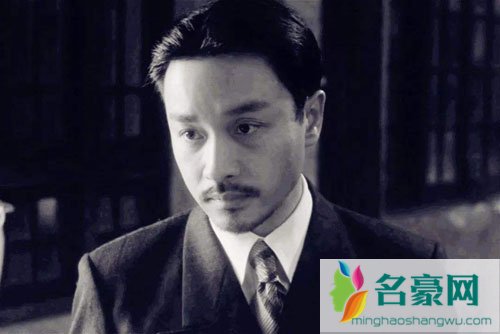 张国荣被刘德华推下楼的吗 俩人关系一般,刘的圈中好友从来就没有张国荣