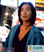 古惑仔6巢皮为什么背叛 最后在警局让长毛开枪打死了?