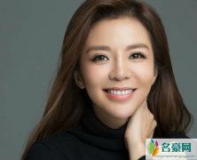 朱迅自曝曾刷厕所 央视一姐朱迅自曝未成名的辛酸历程