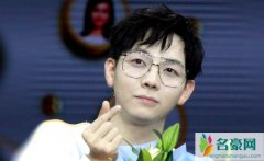 为什么胡夏手上有戒指 胡夏首谈戒指系娃娃亲是怎么回事