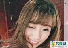 毕滢大学照片曝光 毕滢照片中合影的两个男生是前男友吗
