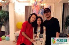 汪峰大女儿晒自拍 小苹果近照曝光十分清纯可爱太好看