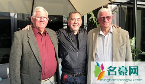 黄秋生与英国哥哥们相聚 拼凑回忆感慨过往
