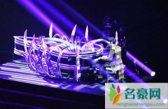 周杰伦演唱会多次被要求唱前任歌曲 任达华喊话听周杰伦歌曲长大