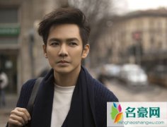 钟汉良被曝参加央视春晚 受访时默认回应有点紧张