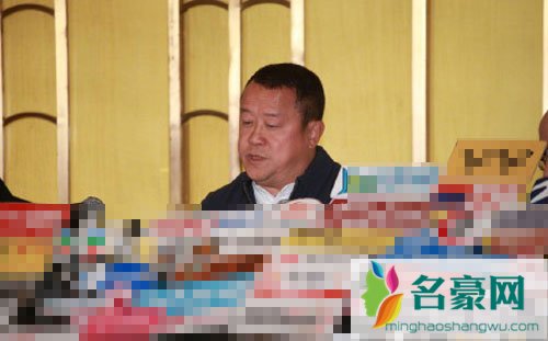 被曝性侵蓝洁瑛后曾志伟首现身 与媒体有说有笑状态好