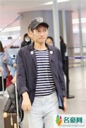 李维嘉机场被抓拍 瘦到脱相是怎么回事