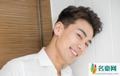 戴向宇离过婚吗 戴向宇是富二代吗戴向宇背景被曝光