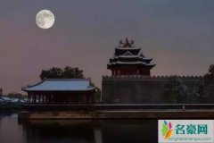 故宫网站崩了 故宫首次晚间开放网上售票因人数太多崩溃了