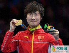 中国女乒包揽四强 国乒女将锐不可当将冠亚季奖杯收获囊中
