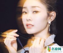 宋轶和祝绪丹长得好像 宋轶眼睛好奇怪导致她戏红人不红？