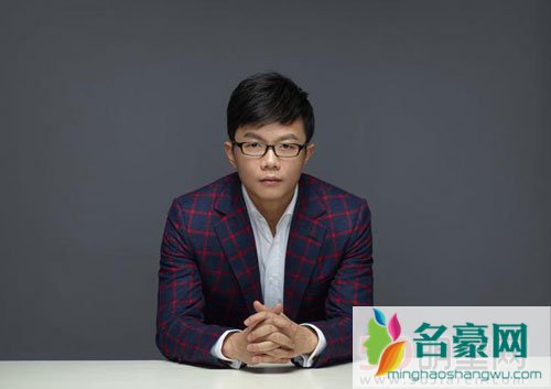 金庸告江南侵权案开审 两方各执一词