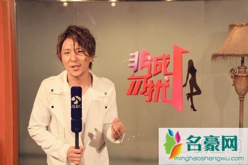 曹轩宾是不是整容了 曹轩宾整容前后对比