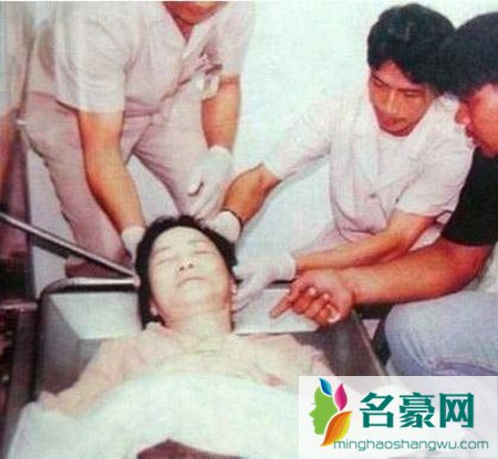 邓丽君什么时候死的/去世 邓丽君死亡验尸照片