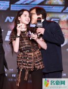 成龙对欧阳娜娜过于亲密再引热议 罗志祥女装受称赞