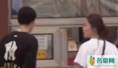 王鹤棣新恋情 小鲜肉王鹤棣被拍与神秘女子同吃炸鸡疑似恋情曝光