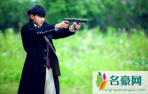 黄子韬午夜发微博早上删 吐槽电影排片遭冷遇