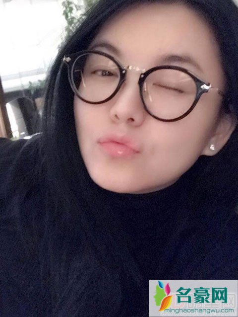 李湘生日没有明星转发祝福 网友惊呼太尴尬了