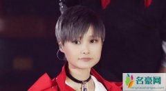 李宇春郑爽撞衫 一个超酷一个甜美究竟谁更胜一筹引热议