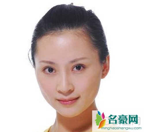 杨舒婷整容前后 杨舒婷平时生活照素颜照