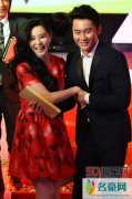 范冰冰李晨大方接受采访 最重要的是身边人