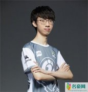 王校长亲自出马IG续签蓝 一签3年宝蓝“卖身”IG