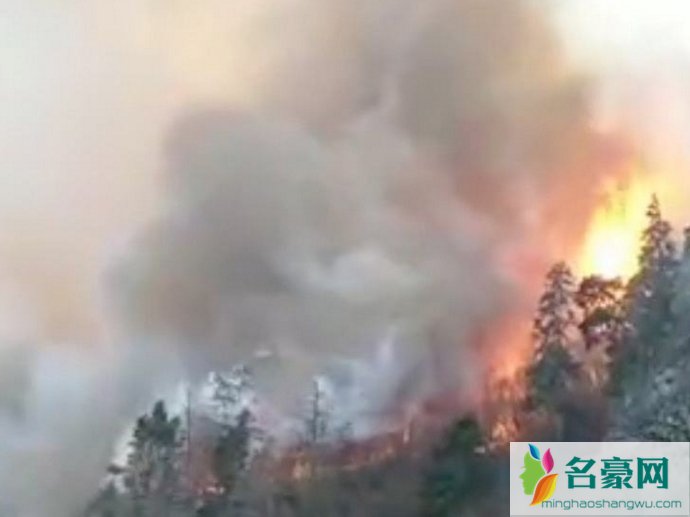 四川凉山木里火场复燃