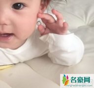 陈冠希女儿睫毛超长 与秦舒培上海秀恩爱