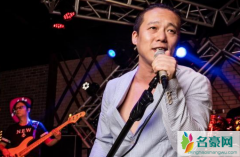 抖音伊林唱的假如 武汉酒吧歌手伊林资料照片怎样的